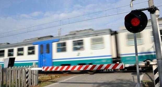 Lunghe Code In Strada Casalcermelli Per Un Guasto Al Passaggio A Livello