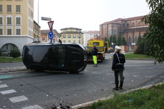 Traffico in tilt in corso IV Novembre per un incidente