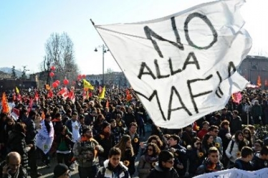 400 firme per liberare la cascina di Bosco Marengo confiscata alla criminalità organizzata
