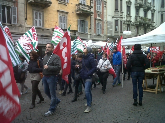 [VIDEO] Oltre mille lavoratori in corteo per cambiare la legge di stabilita’