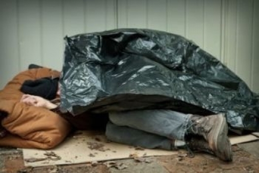 Anche i suoni caldi dell’Orchestra Multietnica Furaste’ per la campagna ‘emergenza freddo’