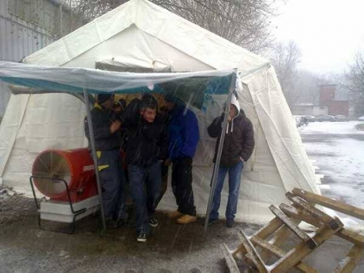 Immagine La protezione civile e il sindaco di Alessandria in sostegno dei lavoratori della bundy Immagine La protezione civile e il sindaco di Alessandria in sostegno dei lavoratori della bundy