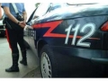 Li colpisce con l’asta di un cartello stradale. Rissa a Novi Ligure
