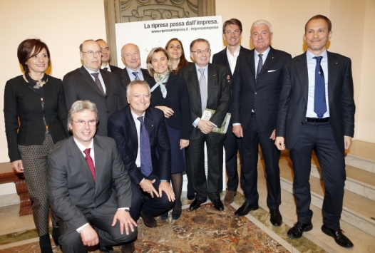 La risposta del sindaco di Casale Palazzetti ai manifesti del centrodestra