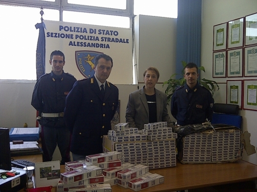 La  Stradale di San Michele blocca traffico di sigarette di contrabbando