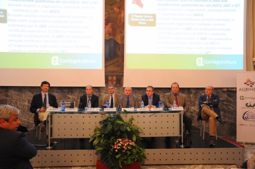 Tutti al Duomo con i grigi nel cuore. L’Alessandria calcio si presenta