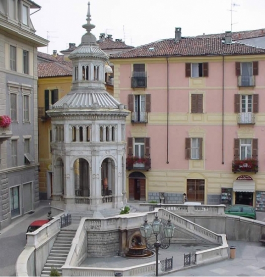 Taglio del nastro questo lunedì pomeriggio per il chiosco ‘Pei ant l’eua’