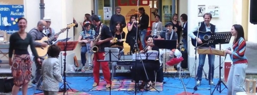 Festa d’estate alla Ristorazione tra baratto, laboratori e musica folk