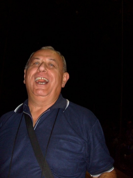 Folla e lacrime per don Walter Fiocchi