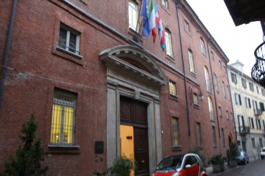 Montecitorio: si’ al taglio degli oneri camerali, ma spalmato in tre anni. Il presidente Coscia: ‘il male minore’