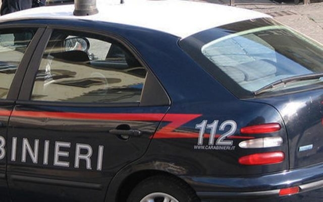 Tentato furto a Valenza. Sorpreso a rubare in casa, ladro minaccia il proprietario con un piede di porco
