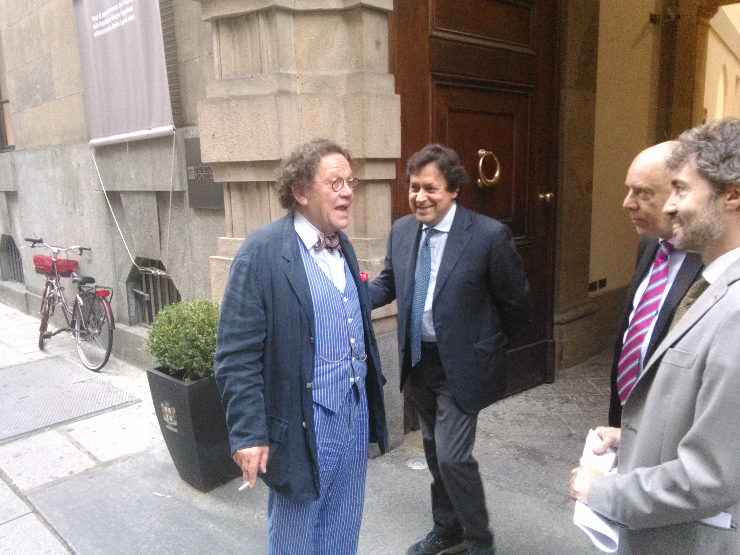 L’inaugurazione della mostra Industria con Philippe Daverio [PHOTOGALLERY]