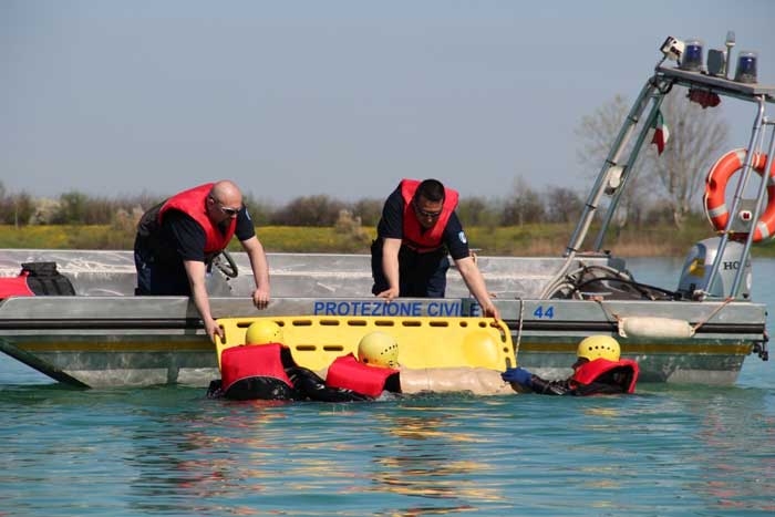 Maxi operazione della Protezione civile a Casale