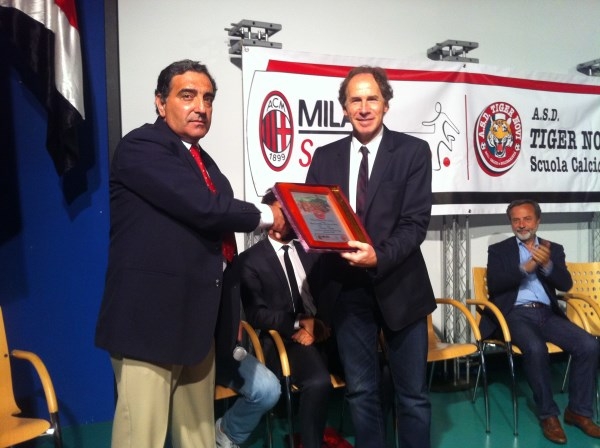 Franco Baresi sancisce l’accordo Milan e Tiger Novi. ‘Formiamo prima gli uomini, poi i calciatori”