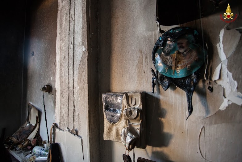 Incendio in via Ghilini ad Alessandria. In salvo l’inquilina 90enne