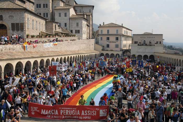 Alessandria pronta a marciare per la pace