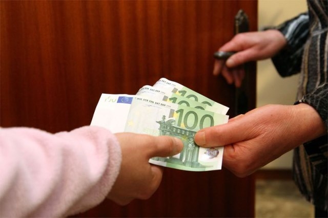 Falsi funzionari Enel alla porta del sindaco di Alessandria, Rita Rossa