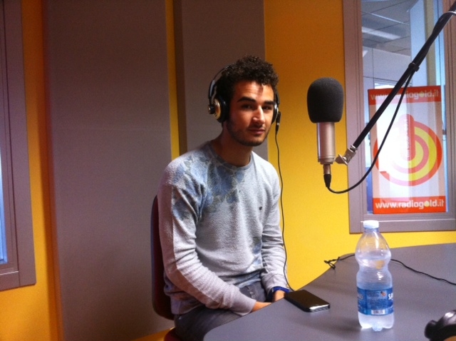 Riccardo Schiara in diretta a Radio Gold News per raccontare la sua avventura a X-Factor (mercoledì 10-12)