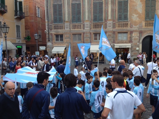 La Novese sfila in città e incontra il sindaco