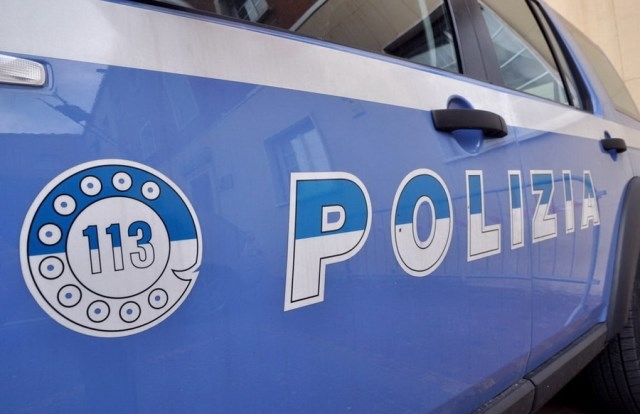 Controlli a tappeto della Polizia: 30 uomini impiegati sul territorio venerdì notte