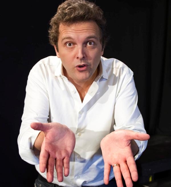 Il comico Antonio Ornano ad Alessandria. Parte del ricavato sarà donato alle popolazioni alluvionate del novese