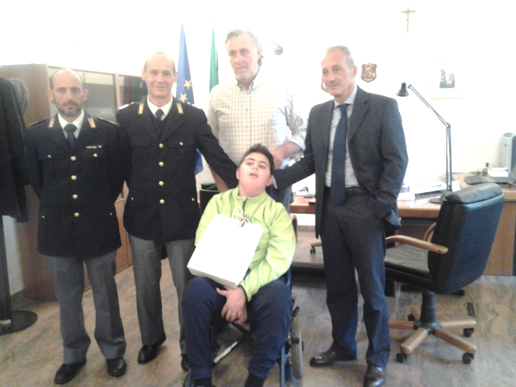 Nahele realizza il suo sogno: visitare gli uffici della Questura e della Stradale di Alessandria