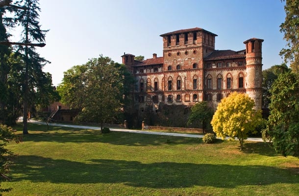 Mercatini natalizi, sapori e soldatini tra le storiche mura del Castello di Piovera