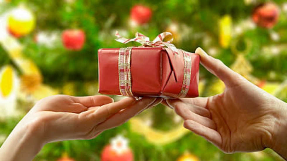 Shopping di Natale: gli italiani taglieranno ancora