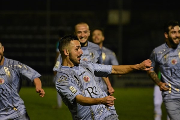 Un’Alessandria d’oro conquista il quinto successo di fila