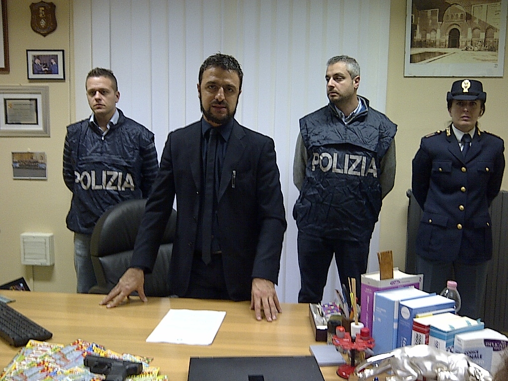 Rintracciati gli autori della rapina in una tabaccheria al quartiere Cristo. Denunciato anche un tabaccaio del centro per aver acquistato la merce rubata
