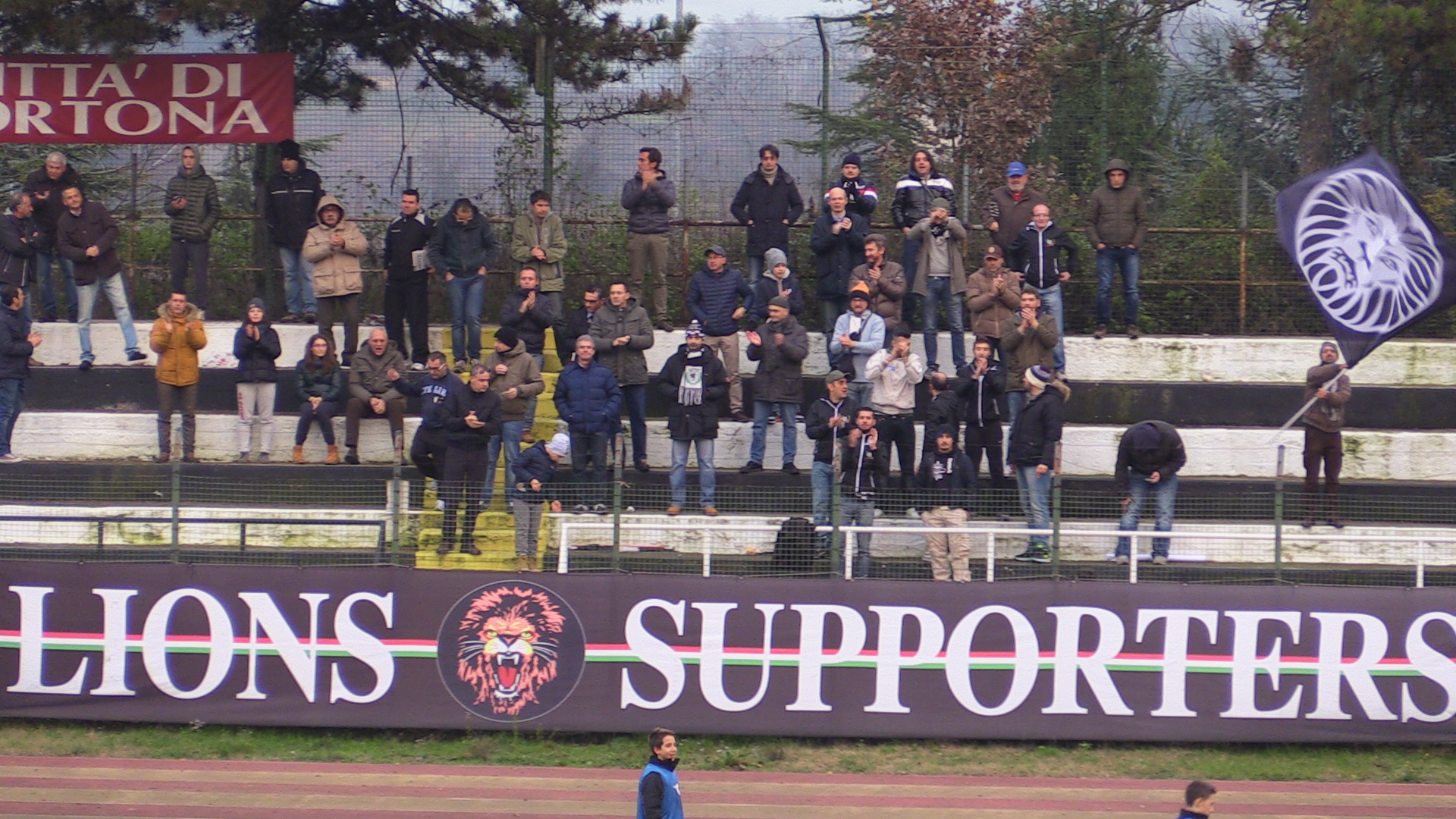 Derthona: la Gradinata Est spiega lo sciopero del tifo. “Un atto estremo d’amore per smuovere qualcosa”