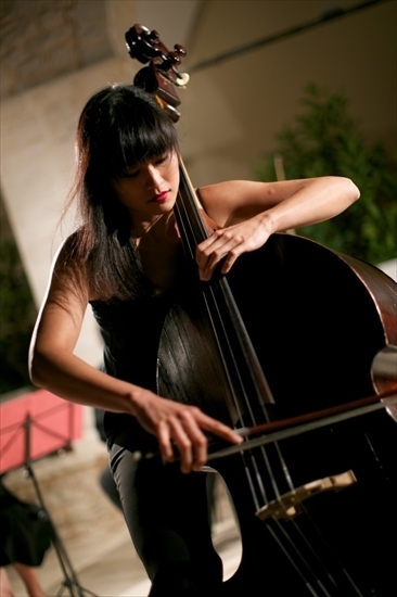 Al Vivaldi con due giovani musiciste dall’Asia