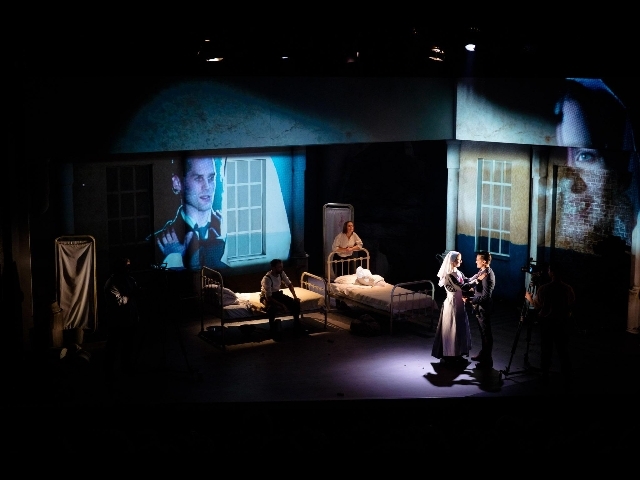 “Addio alle armi” approda al teatro Ambra