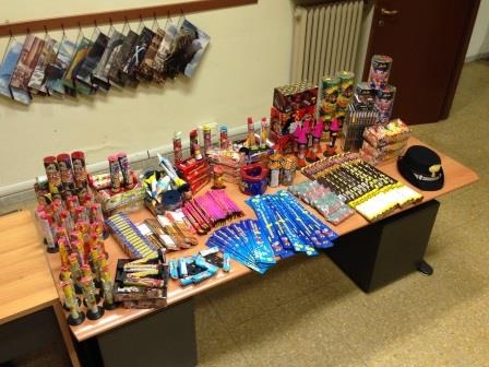 Controlli dei Carabinieri: sequestrati 294 “botti” irregolari prima della fine dell’anno. Denunciata la titolare di un negozio cinese ad Alessandria