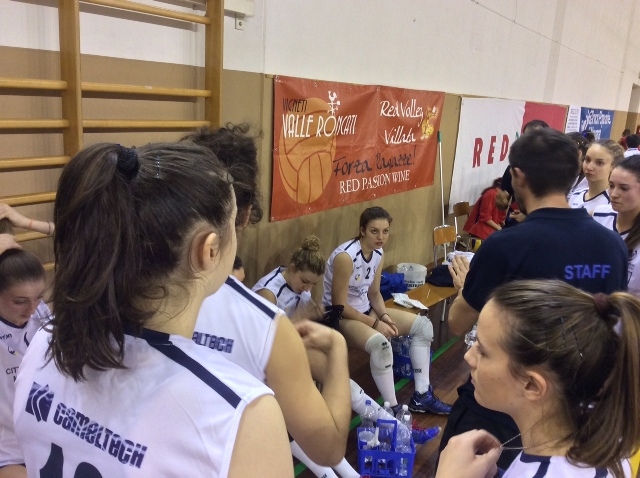 Pallavolo: serata sfortunata per la Junior, Vercelli vince 3-0