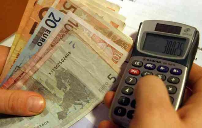 Dall’acqua alla birra fino a benzina e autostrade: ecco cosa costerà di più nel 2015