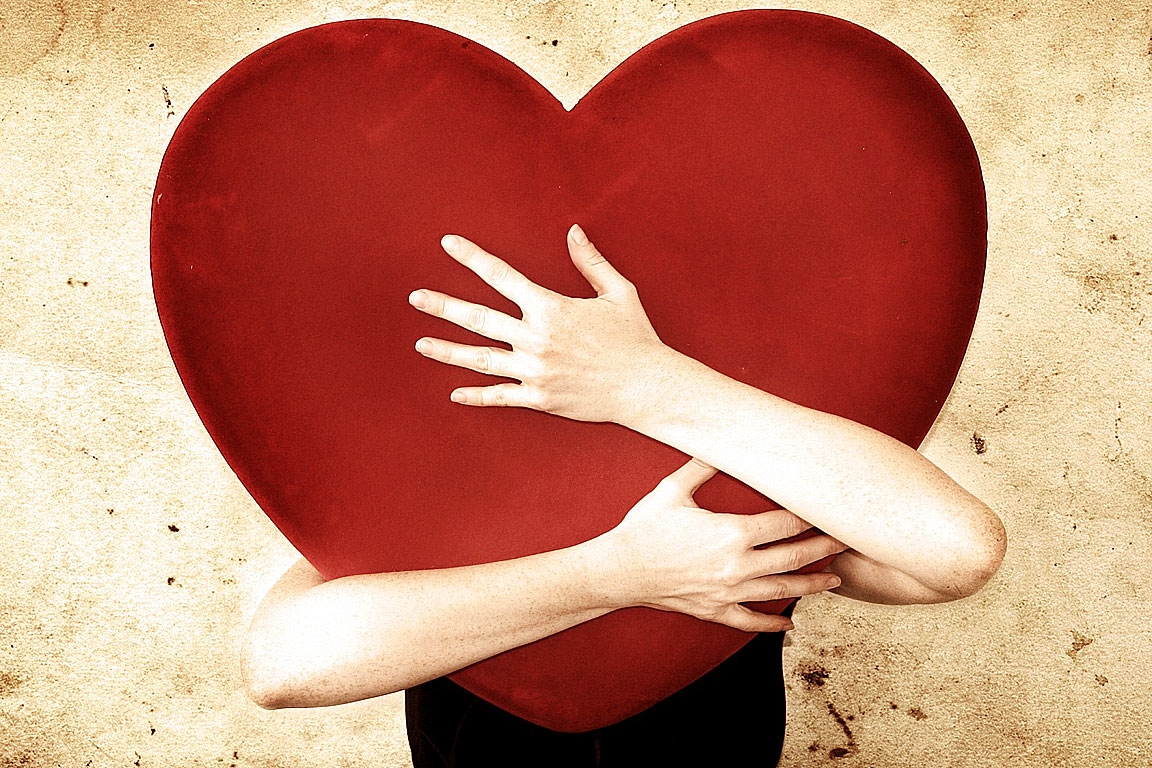 Un messaggio vocale o un selfie per raccontare il vostro amore e vincere