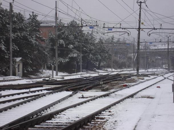 Possibili nevicate da questa notte. Attivo il piano neve su alcune linee ferroviarie tra Liguria e Piemonte