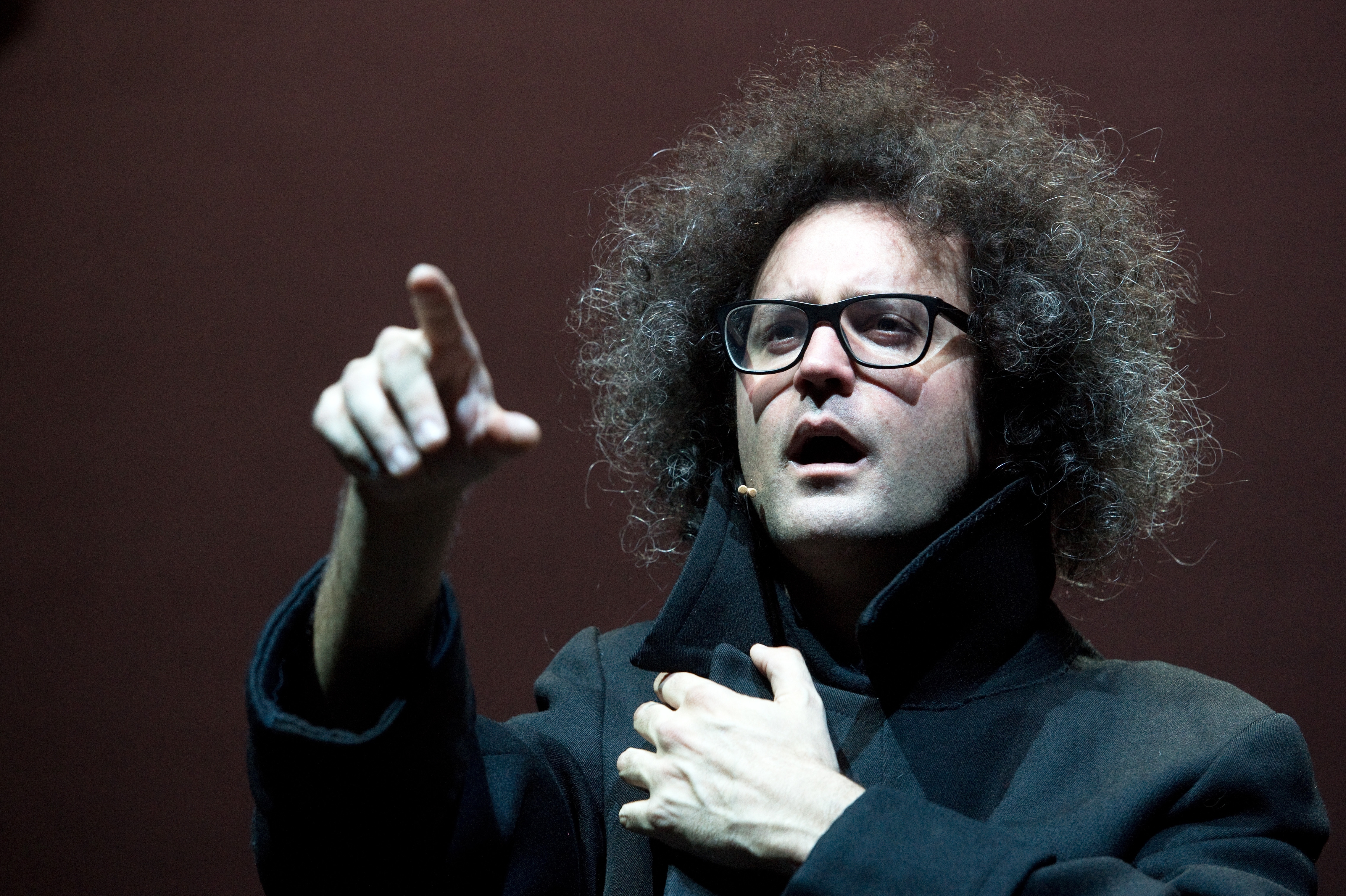 “Magazzino 18”, le memorie di un dramma in musica con Simone Cristicchi