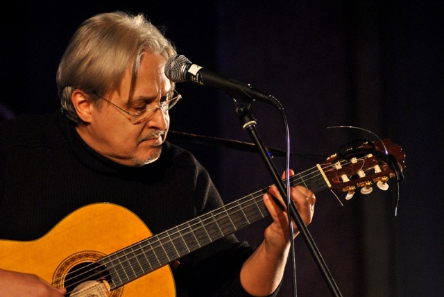 Alla Serata Benedicta la musica di Giampiero Alloisio rievoca chi ha dato la vita per un’Italia libera [AUDIO]