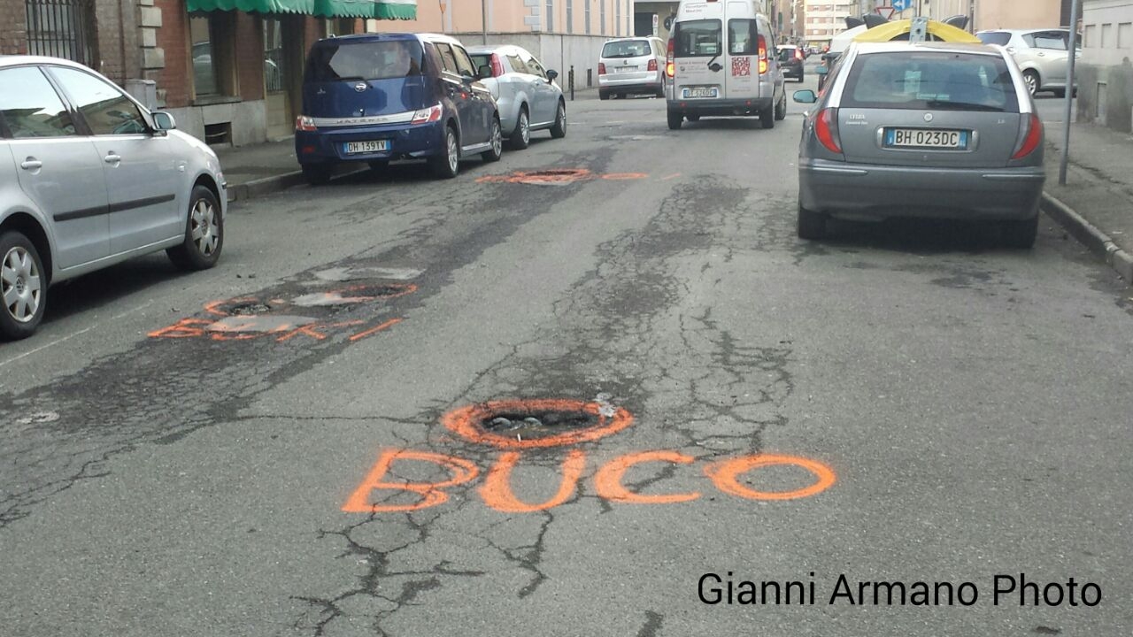 Situazione buche [FOTO]