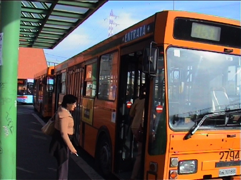 Dal primo aprile novità per la sosta ad Alessandria: arrivano gli abbonamenti mensili per parcheggiare o andare in bus