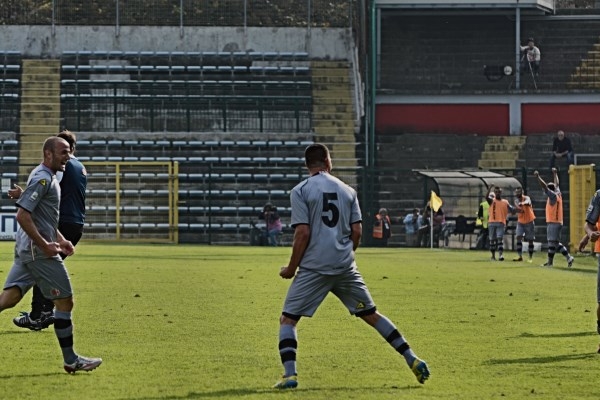 L’Alessandria difende Mezavilla dopo il colpo a Maracchi: “gesto fortuito, Adriano sempre corretto in campo”