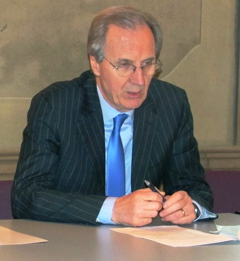 Demezzi: “a che punto è il servizio preparazione farmaci oncologici?”