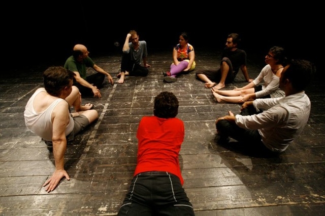 Nuovo appuntamento con il teatro fisico a Valenza