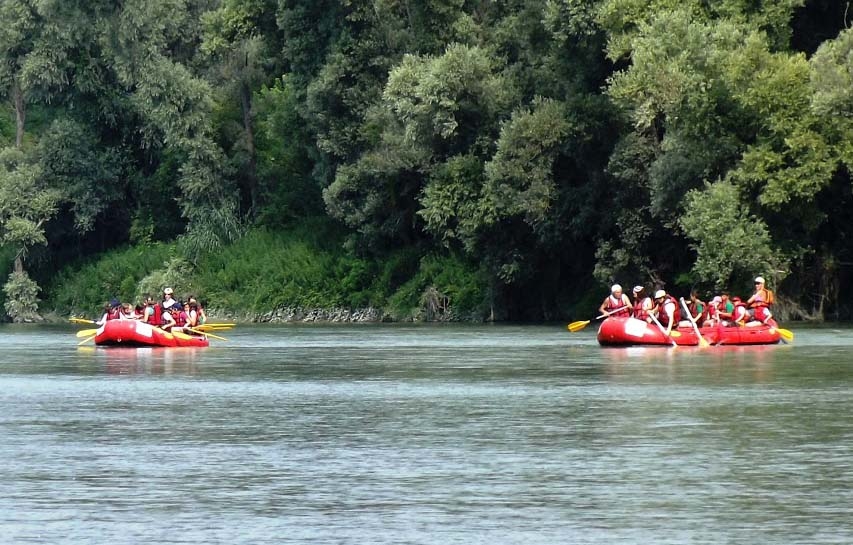 Rafting e birdwatching immersi nella natura, a Frassineto è una Pasquetta sul Po