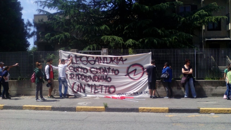 Palazzina in corso Acqui occupata dal Movimento per la casa