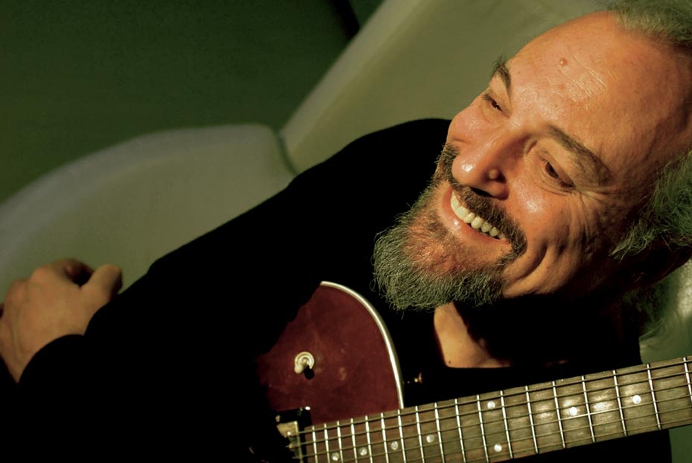 Rinviato a domenica sera il concerto di Eugenio Finardi