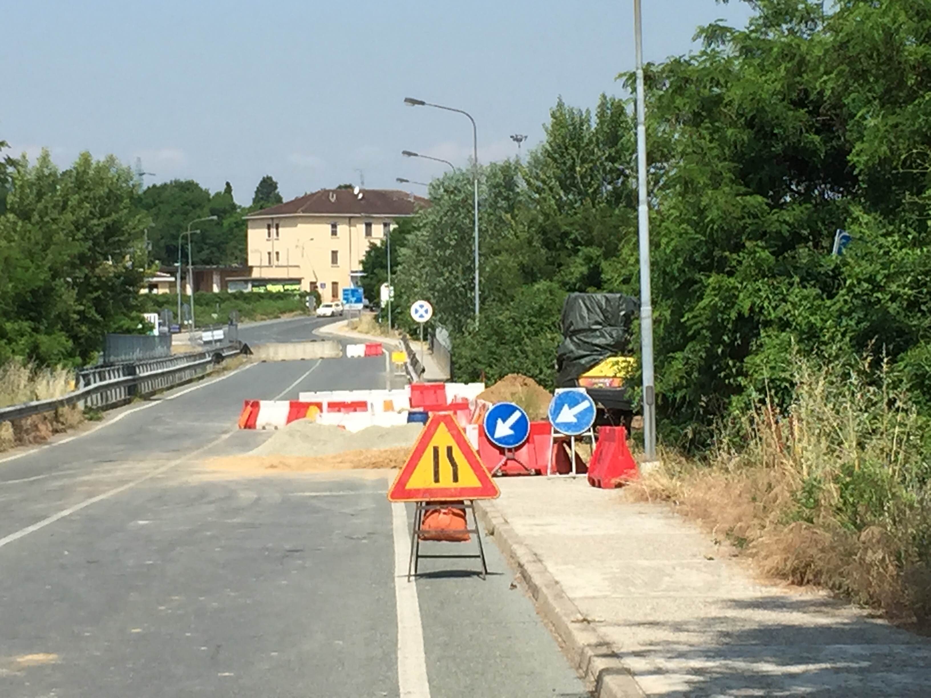 Proseguono i lavori lungo il viadotto che porta alla stazione di Valenza