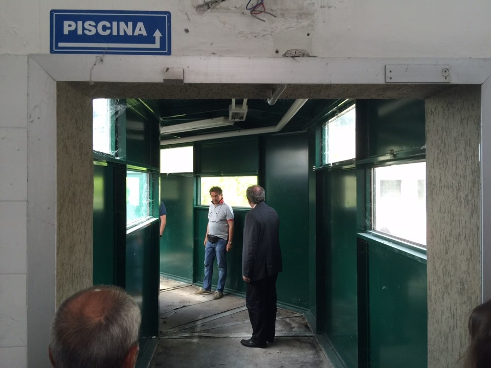 Piscina estiva: Soban respinge le accuse, attacca l’impresa e sostiene “noi l’avremmo aperta”